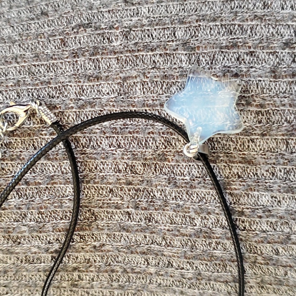 Cloudy Glass star pendant necklace